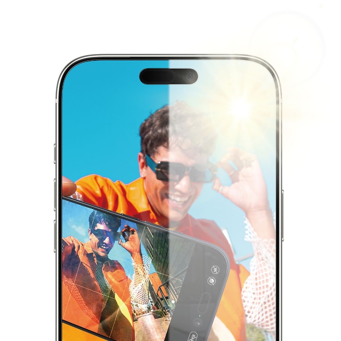 Picture of PanzerGlass® Anti-Reflective Armor Screen Protector iPhone 17 Pro Max w. EasyAligner